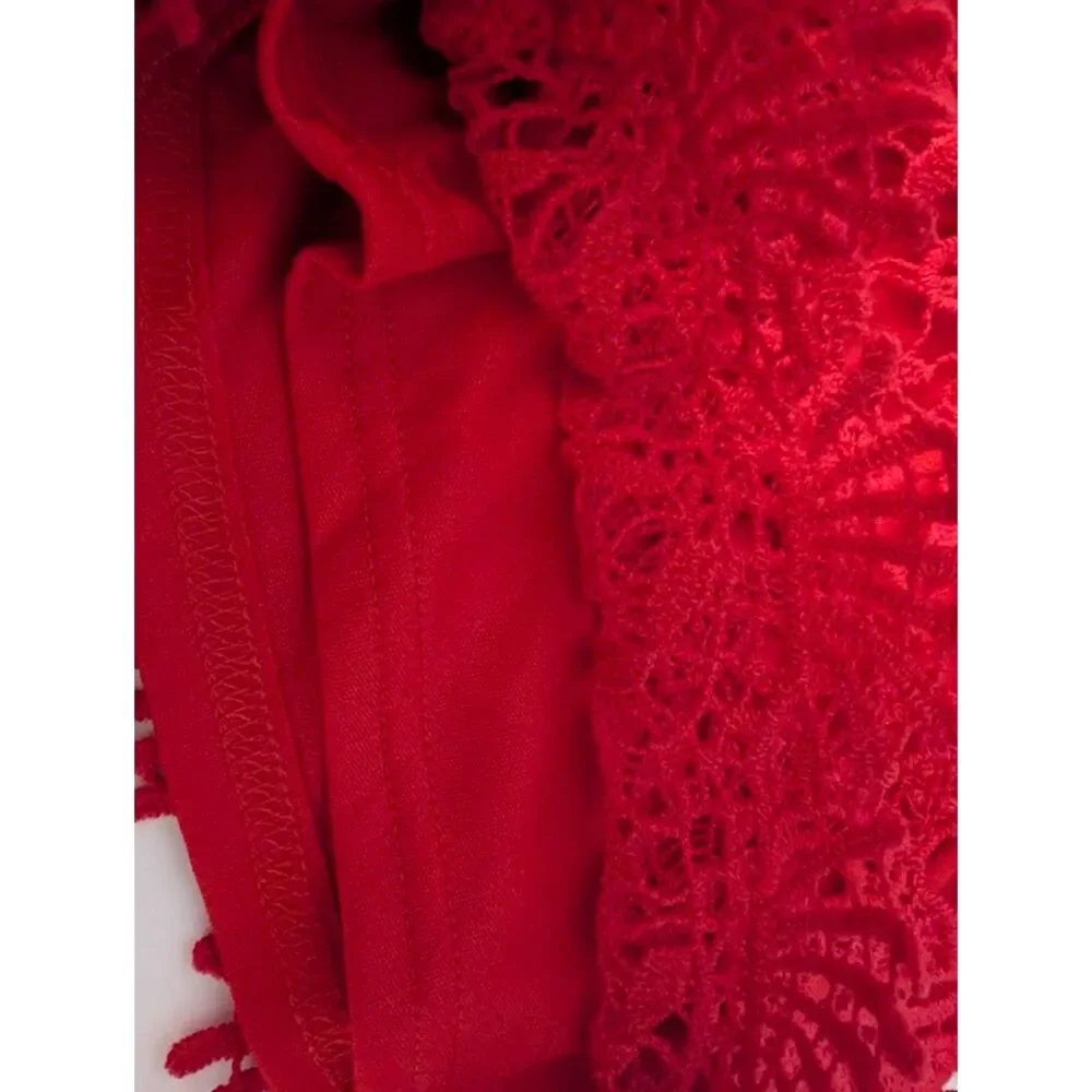 NWOT Vanilla Star Red Lace Shorts, cotton